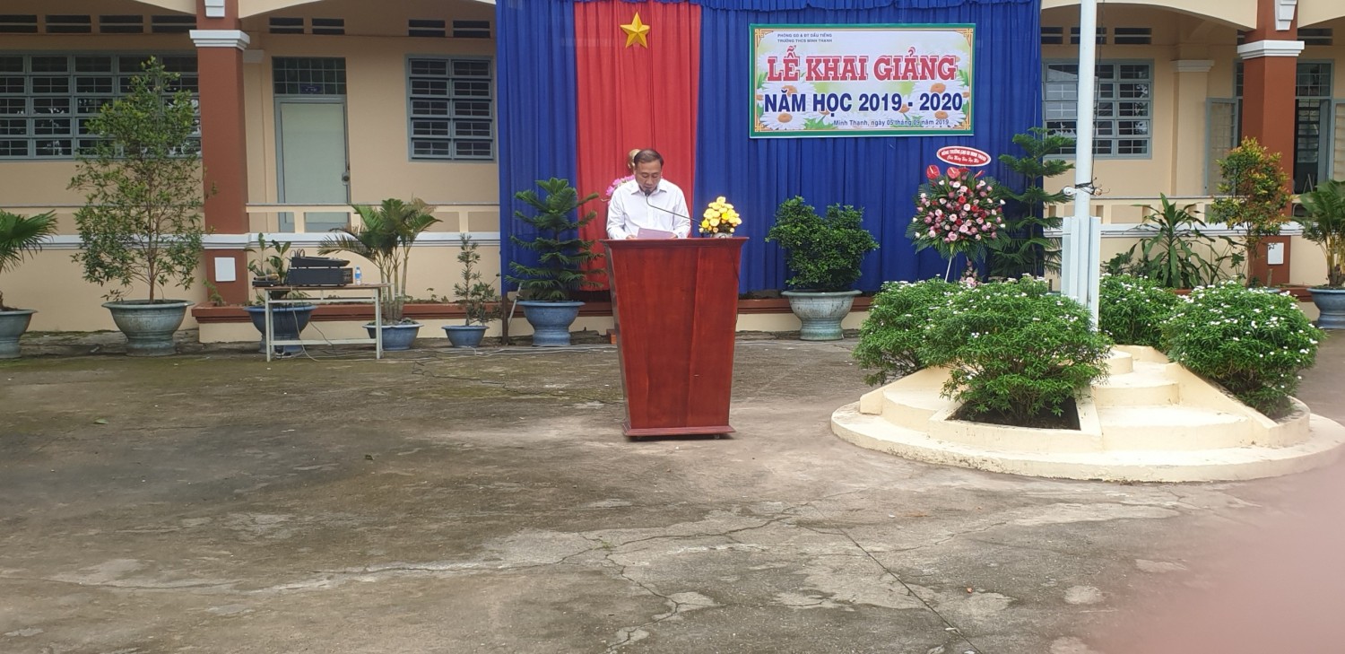 Đọc thư của chủ tịch nước