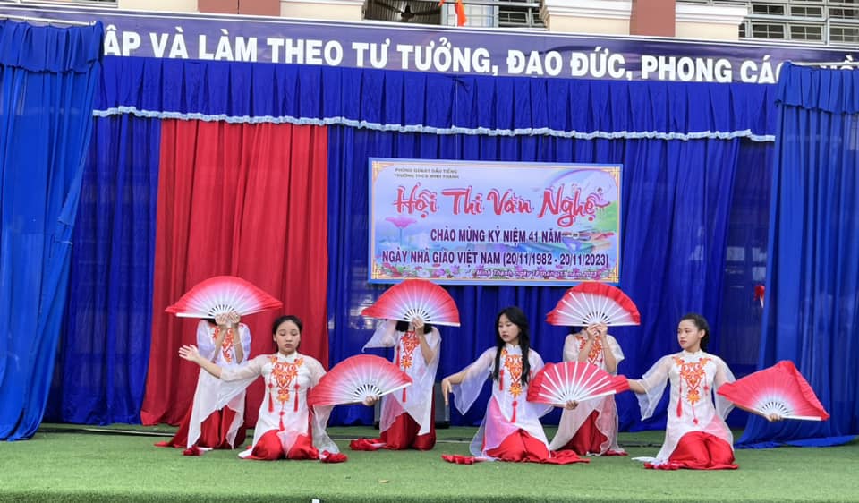 HỘI THI VĂN NGHỆ CHÀO MỪNG NGÀY 20 THÁNG 11